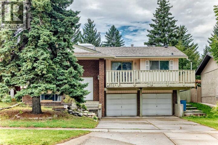 Property Photo:  3219 Palliser Drive Southwest  AB T2V 1S2 