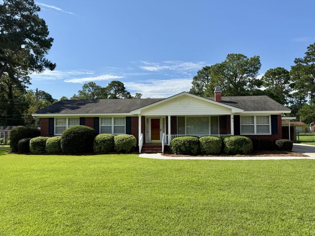 Property Photo:  506 E 26th Avenue  GA 31015 