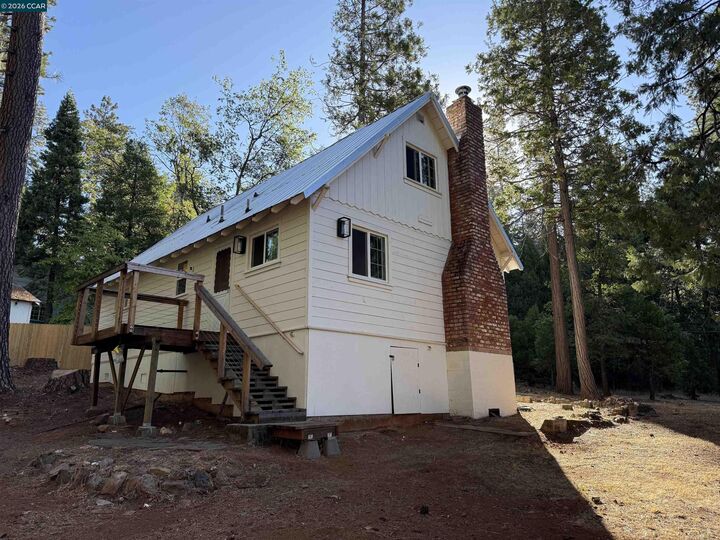 Property Photo:  16764 Estralita Dr  CA 95370 