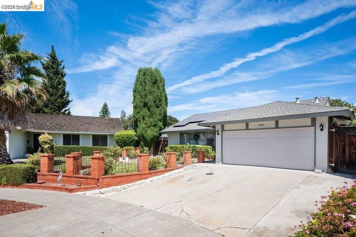 Property Photo:  6086 Blacklock Ct  CA 95123 