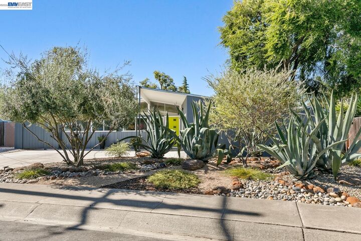 Property Photo: 1992 Heaton Circle CA 94520