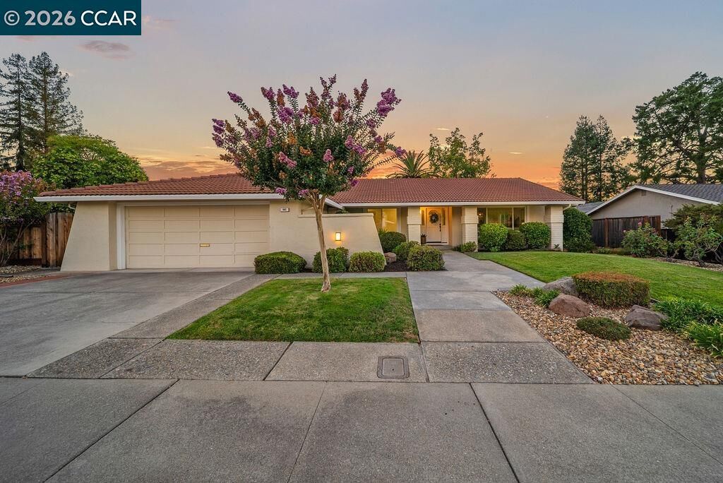 Property Photo:  945 Natchez Dr  CA 94598 