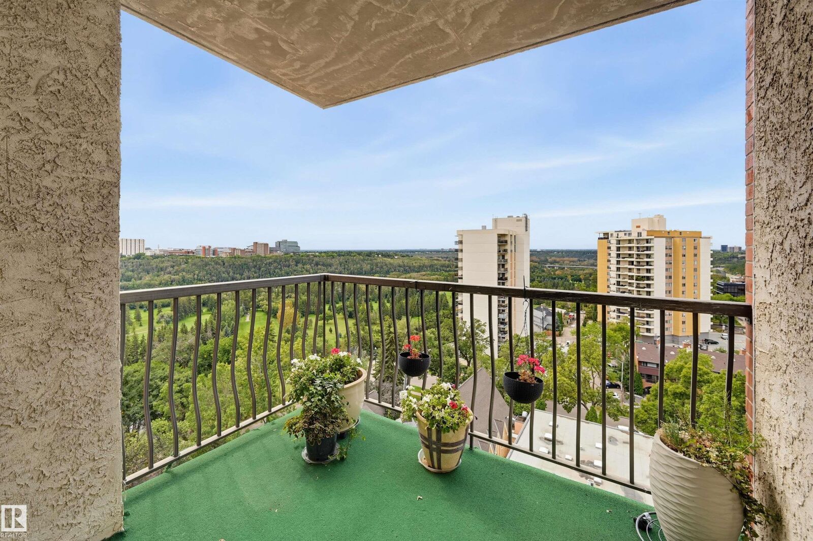Property Photo:  9916 113 Street NW 1305  AB T5K 2N3 