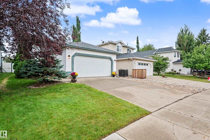 Property Photo:  142 Foxboro Way  AB T8A 5Y6 