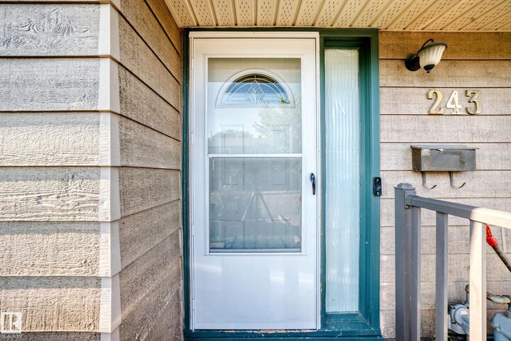 Property Photo:  243 Abbotsfield Road NW  AB T5W 4S9 