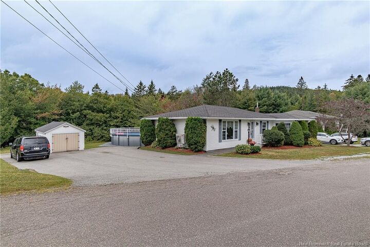 Property Photo:  28 Twilight Avenue  NB E2N 1P5 