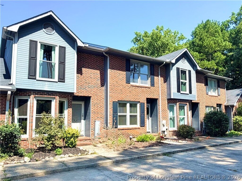 Property Photo:  316 Ayrshire Court  NC 28311 