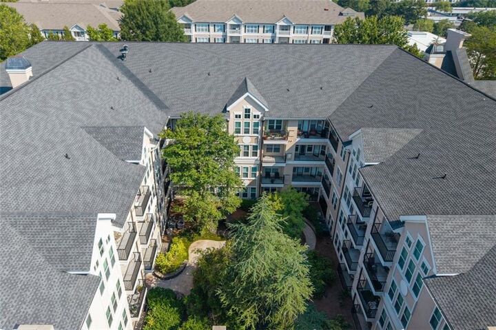Property Photo:  1850 Cotillion Drive 3419  GA 30338 