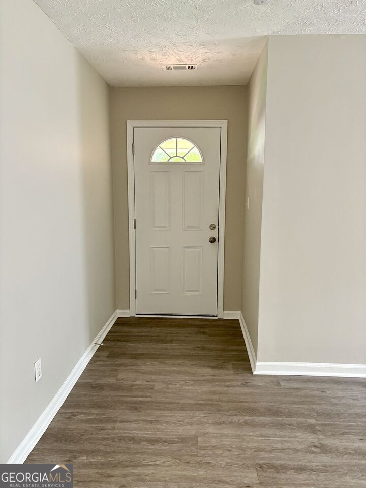 Property Photo:  6103 Chaseland Drive  GA 30273 