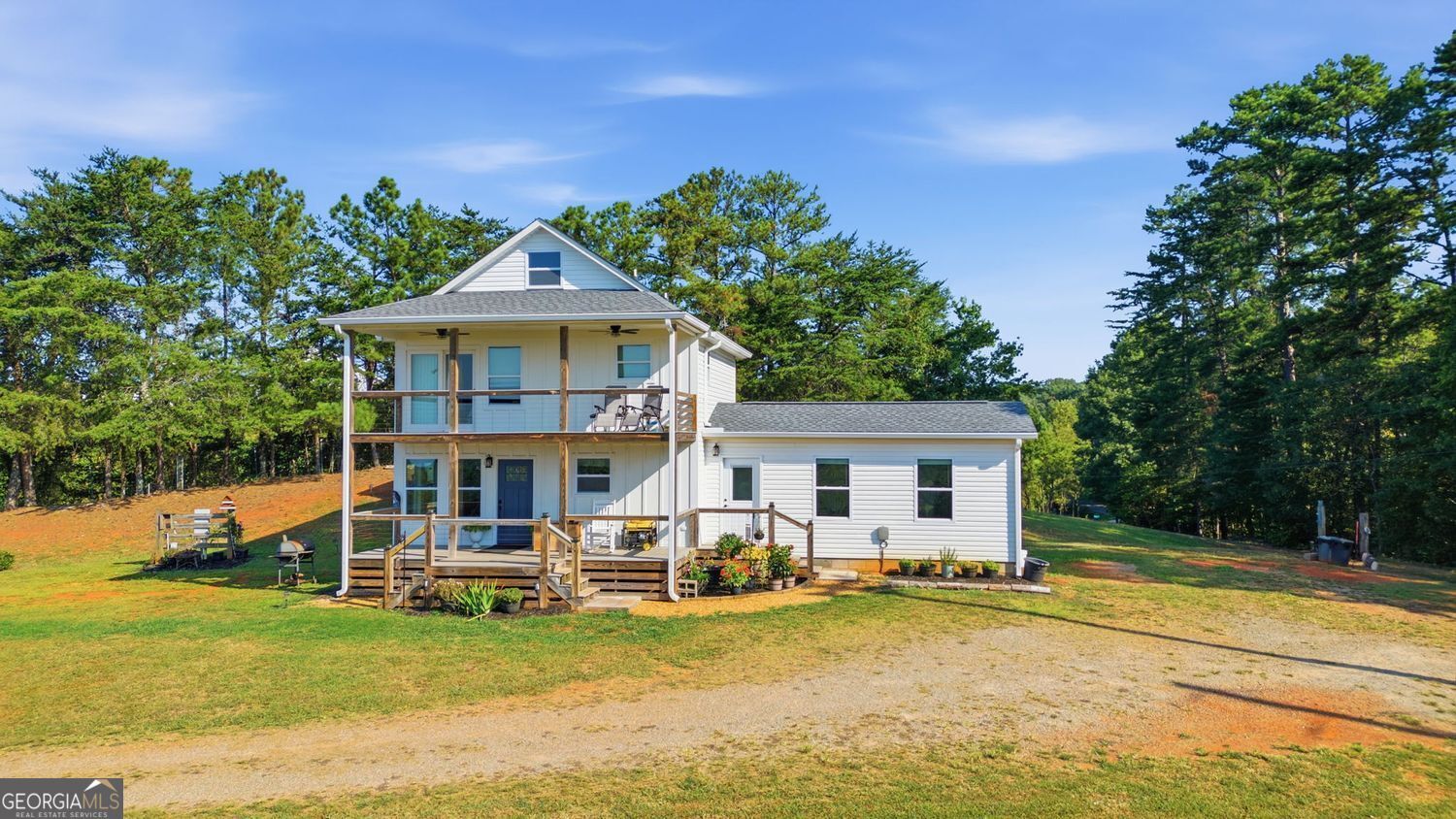Property Photo: 1075 Four Mile Church Road GA 30107