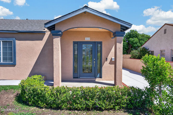 Property Photo: 2210 N Buena Vista Street CA 91504