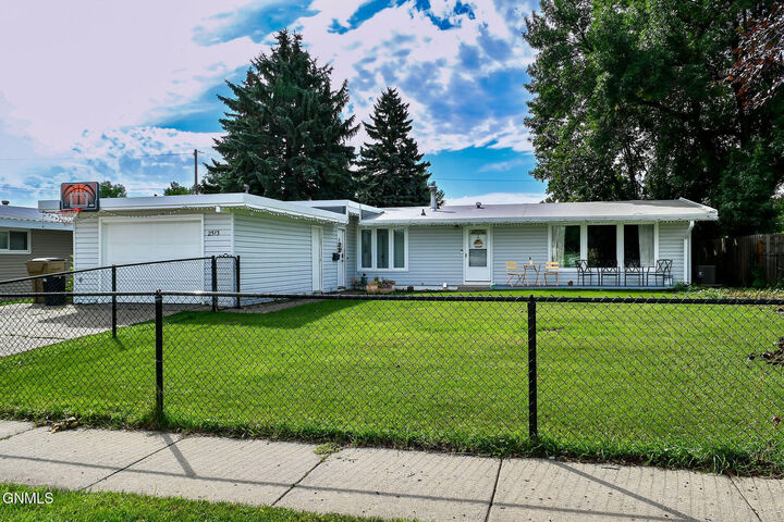 Property Photo:  2513 Central Avenue  ND 58701 