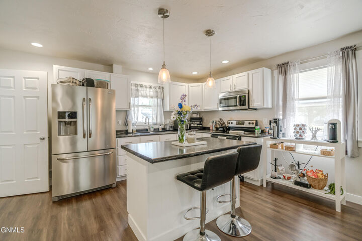 Property Photo:  412 23rd Street  ND 58501 