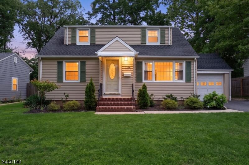 Property Photo:  2114 Aldene Ave  NJ 07076 