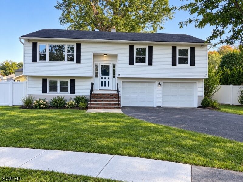 Property Photo: 2 Denora Dr NJ 07512