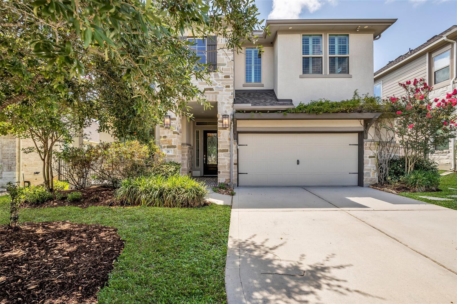 Property Photo: 18 Botanical Vista Drive TX 77375