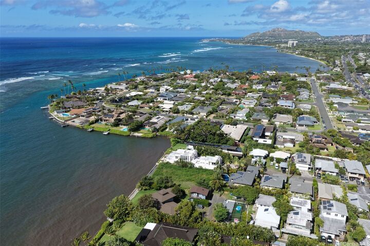 Property Photo:  914 C Punahele Place  HI 96821 