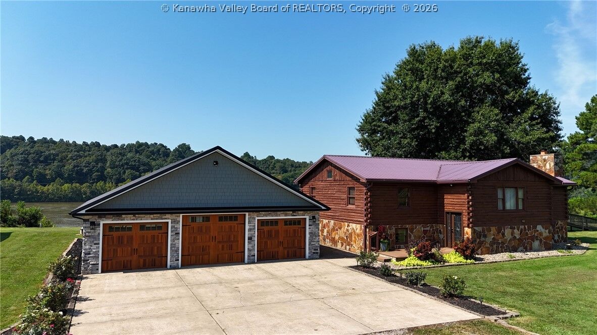 Property Photo:  169 Ohio Street E.  WV 26164 