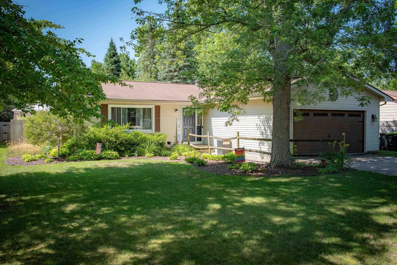 Property Photo:  2200 E Wheeler  MI 48642 