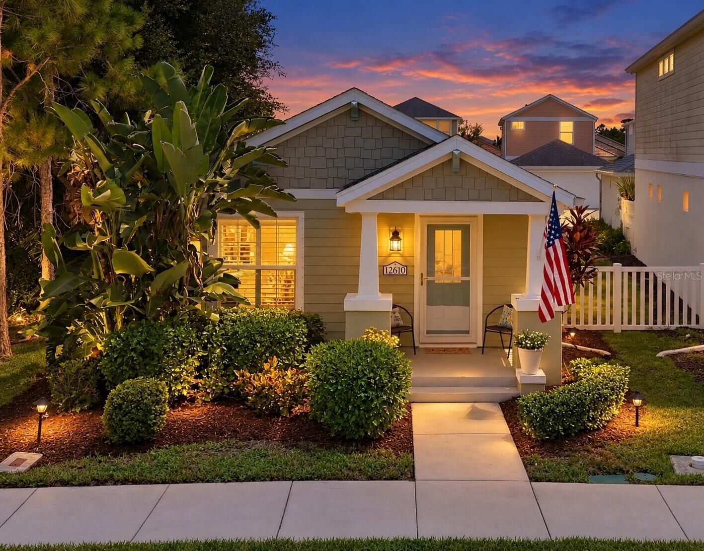 Property Photo:  12610 Shimmering Oak Circle  FL 34293 