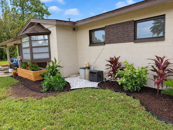 Property Photo:  801 Brockway Avenue  FL 32807 
