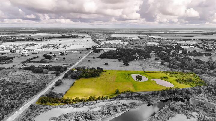 Property Photo: 3005 Verna Bethany Road FL 34251