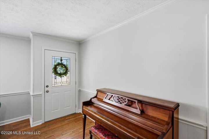 Property Photo: 7105 Edgewater Drive MS 39157