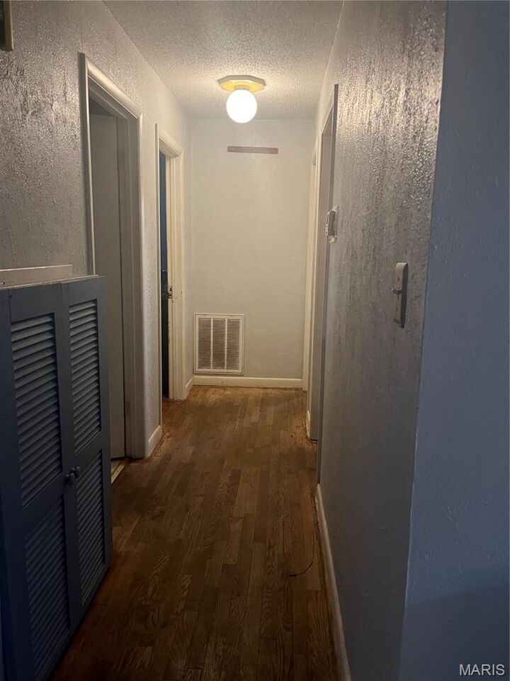 Property Photo:  716 S Bond Street Street  MO 65453 