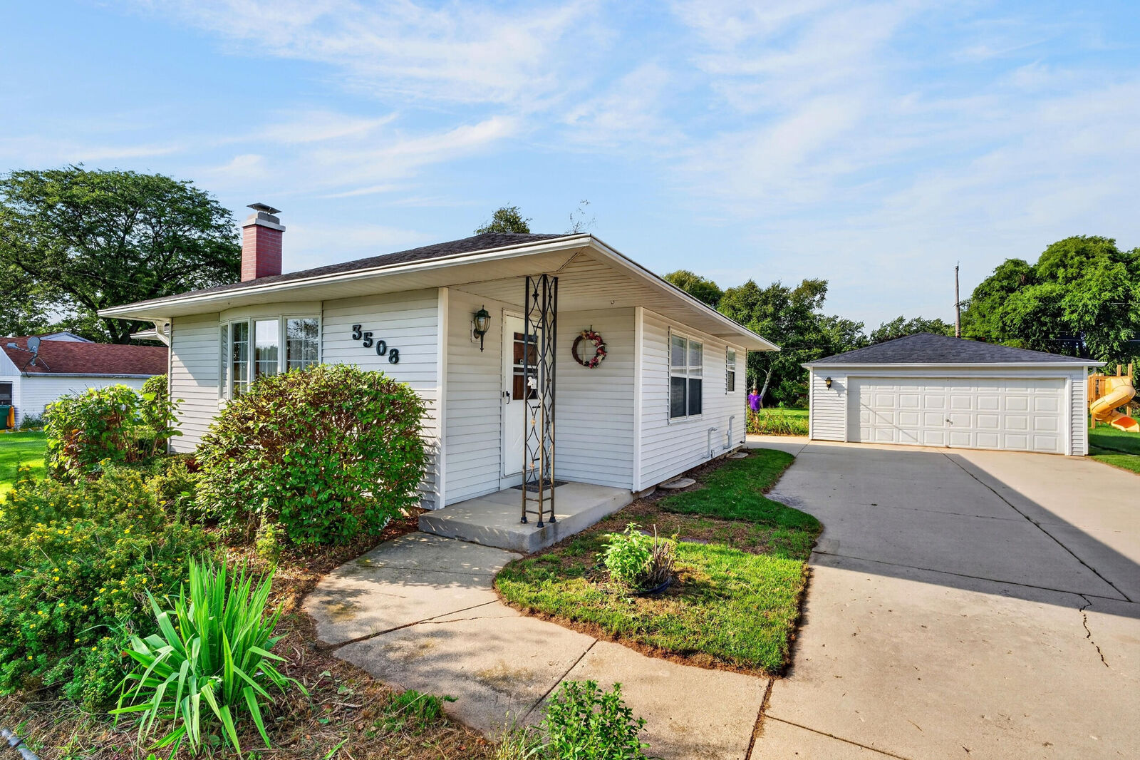 Property Photo:  3508 E Oakwood Rd  WI 53154 