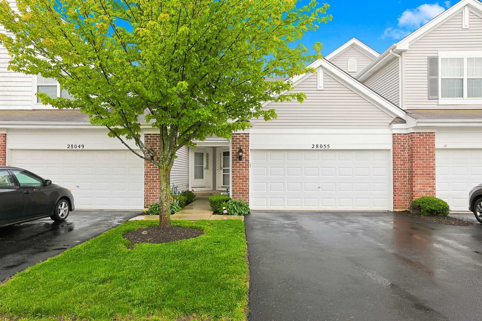 Property Photo:  28055 W Niagara Street 28055  IL 60051 