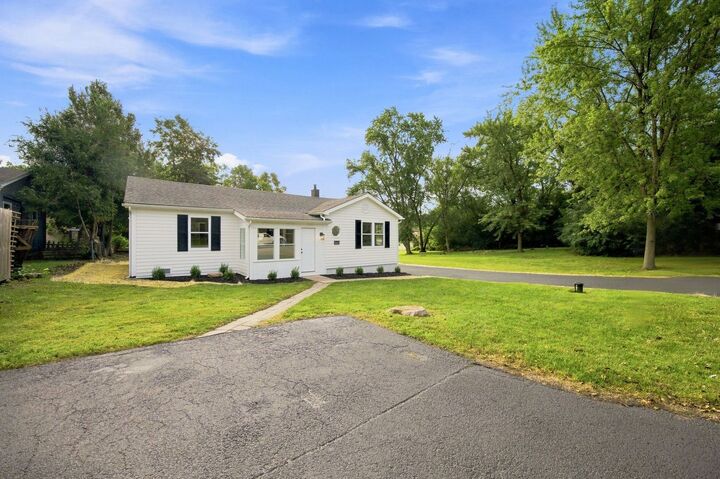Property Photo:  36891 N Carol Lane  IL 60046 