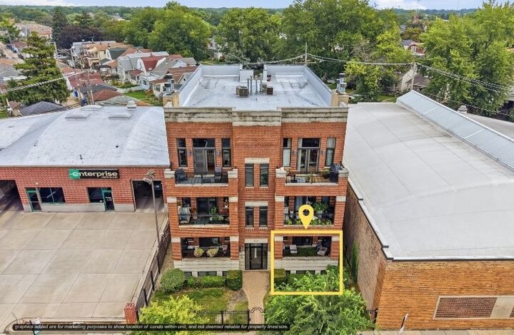 Property Photo: 5445 N Northwest Highway 1S IL 60630