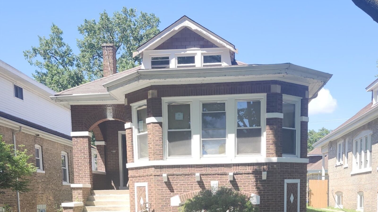 Property Photo:  8846 S Parnell Avenue  IL 60620 