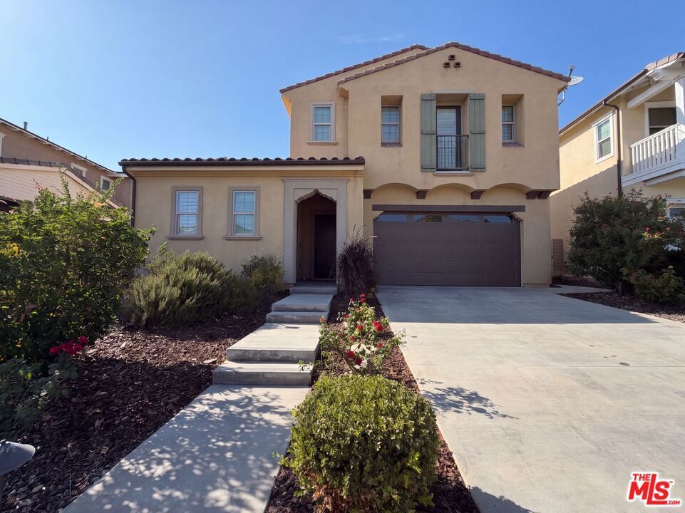 Property Photo:  627 E Orange Blossom Way  CA 91702 