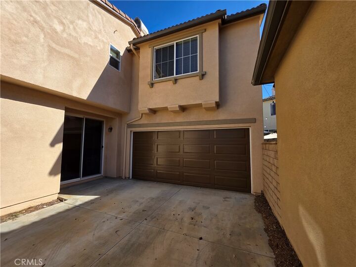 Property Photo:  28930 Via Adelena  CA 91354 