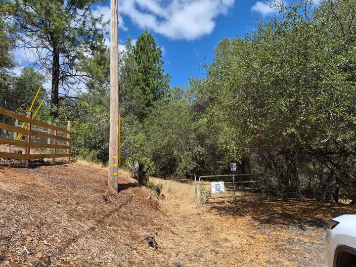 Property Photo: 19606 Valley Vista Way CA 95946