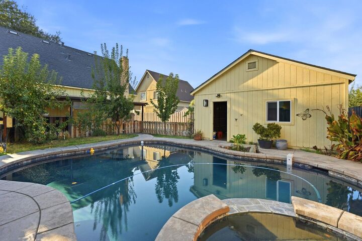 Property Photo:  1820 Chesapeake Avenue  CA 95358 