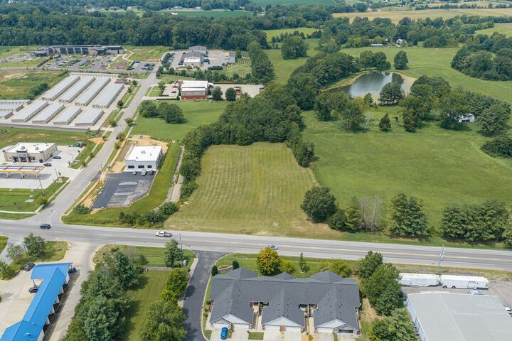 Property Photo: 2355 Highway 31 W TN 37188