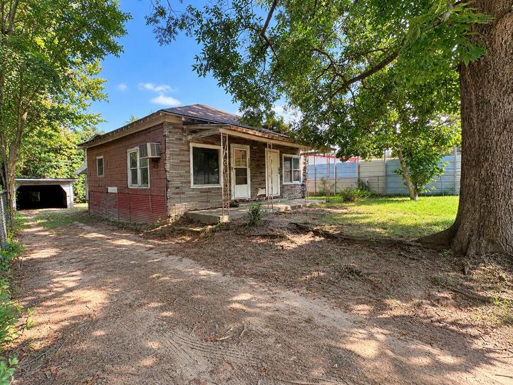 Property Photo:  2013 Martin Luther King Jr Blvd  TX 75961 