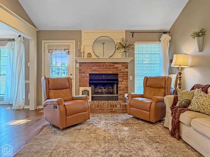 Property Photo:  12 Chad Ct  AR 72023 