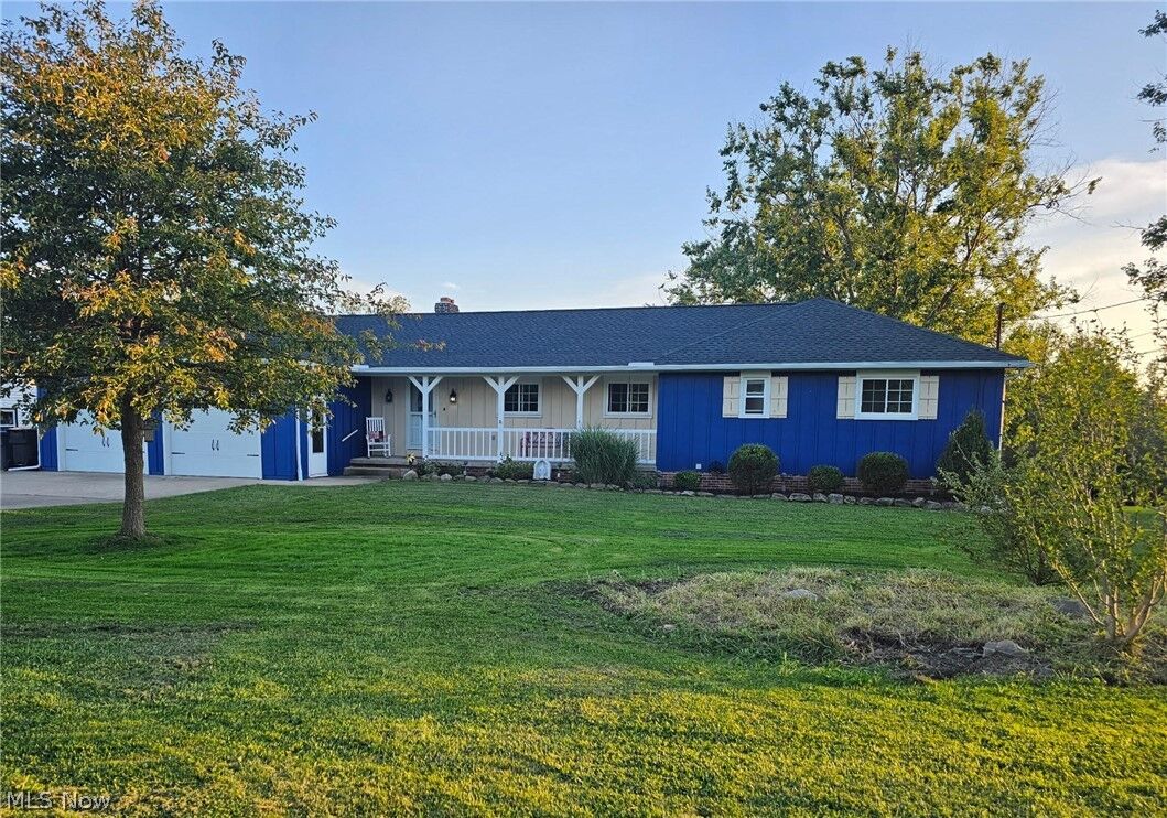 Property Photo:  28000 Aurora Road  OH 44139 