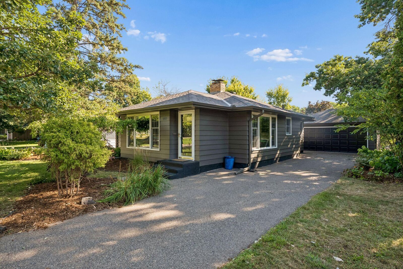Property Photo:  5913 Drew Avenue S  MN 55410 