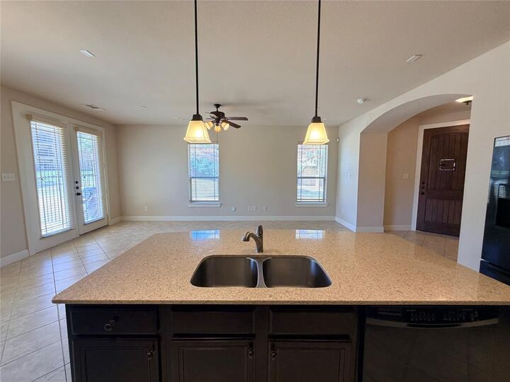 Property Photo:  950 Brook Forest Lane  TX 76039 