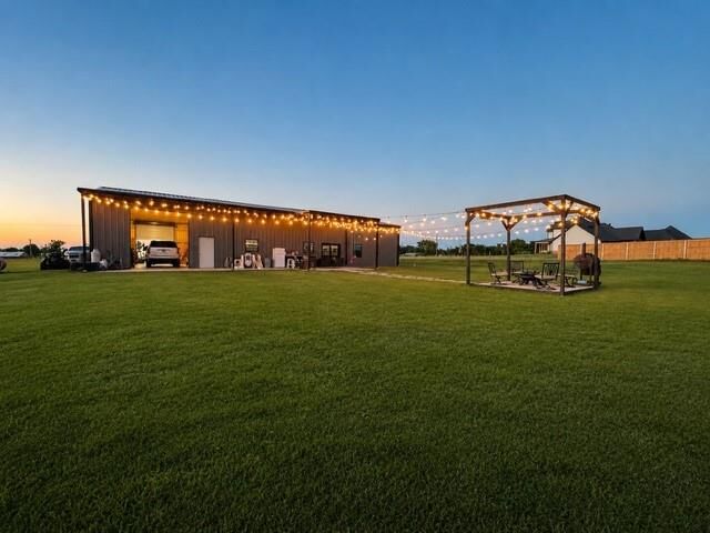 Property Photo:  12093 County Road 152 W  TX 75757 