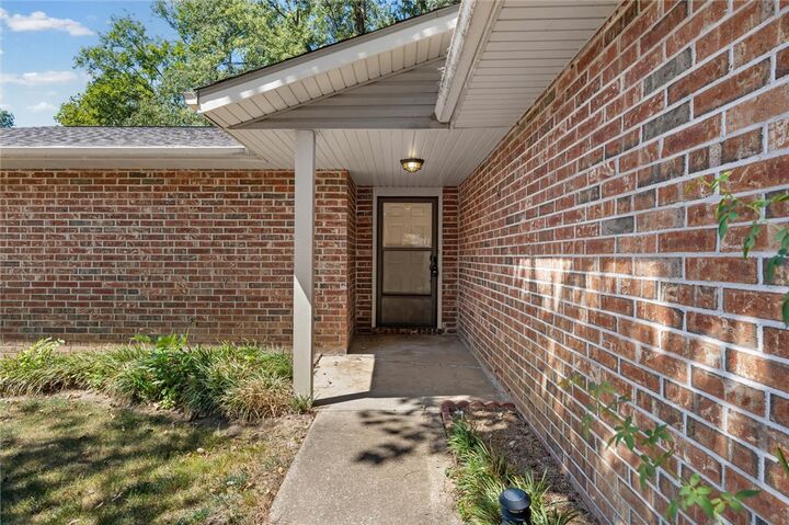 Property Photo:  4200 Navajo Court  AR 72764 