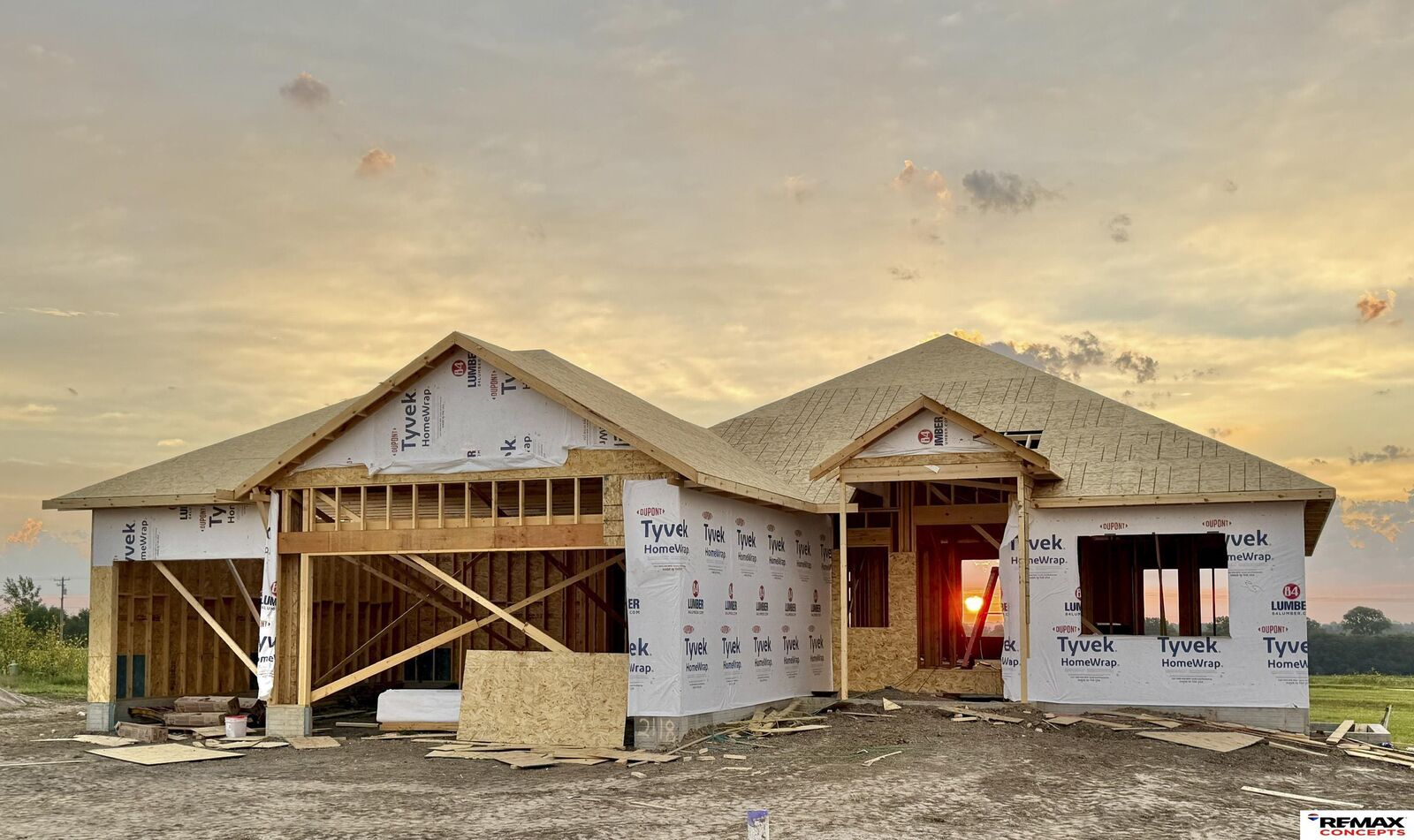Property Photo: 2118 S 96 Street NE 68520