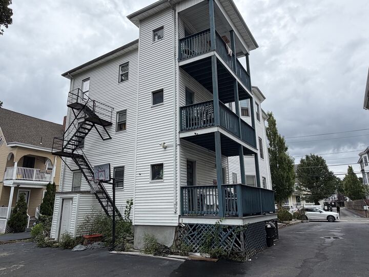 Property Photo:  957 Warren Avenue  MA 02301 