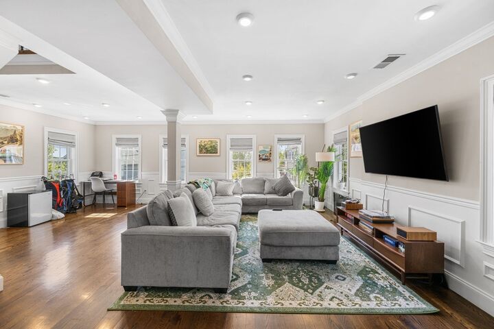 Property Photo:  36-38 Fenwick St 38  MA 02145 