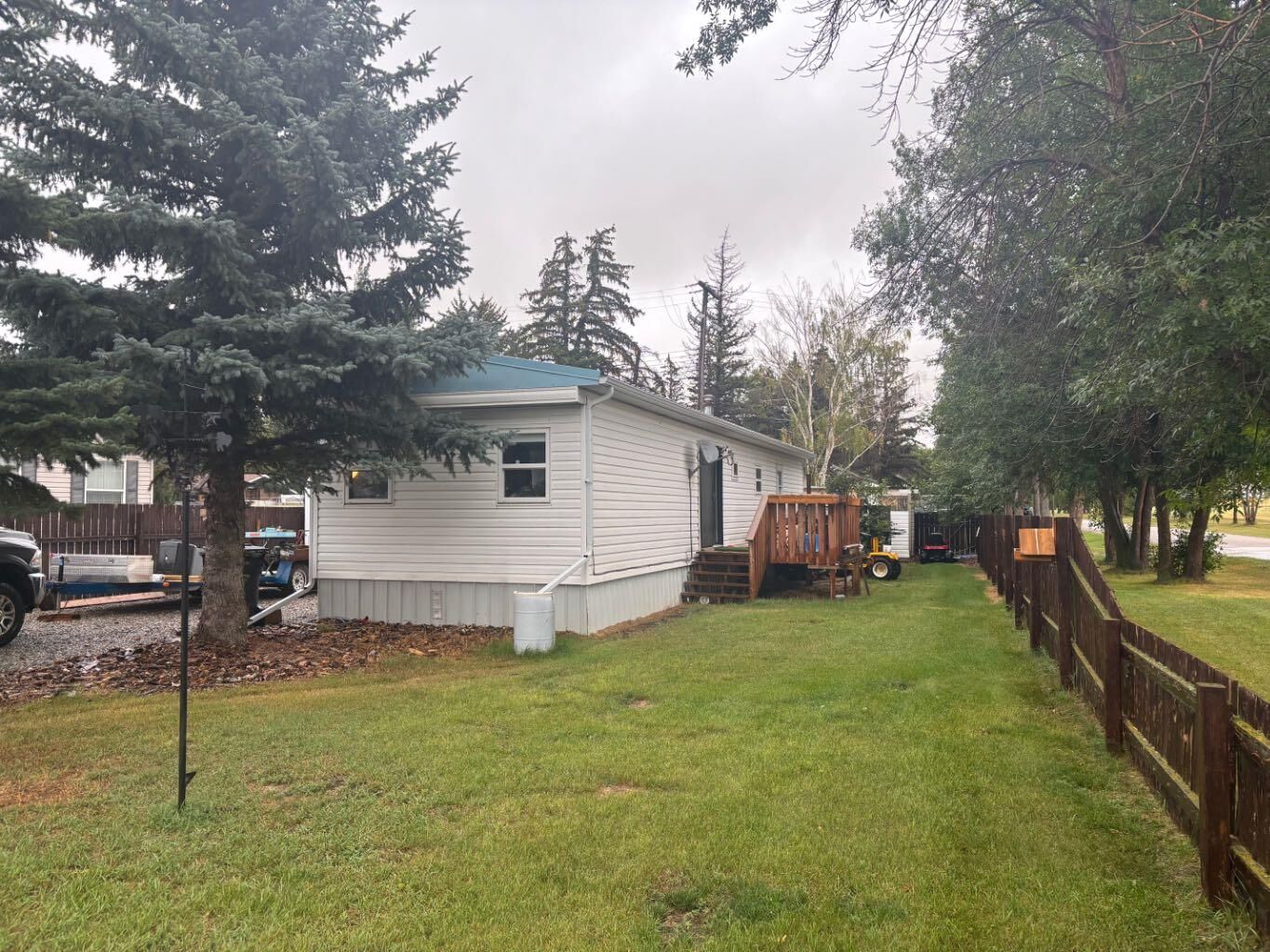 Property Photo:  103 Railway Avenue  AB T0L 0G0 