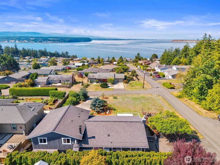 Property Photo:  150 N Rhododendron Drive  WA 98368 